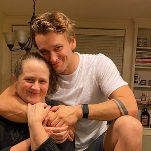 Meet your Posher, Dana